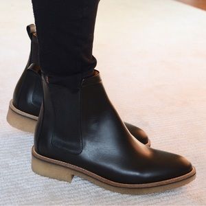 Everlane black Brixton leather Chelsea boots, sz 7